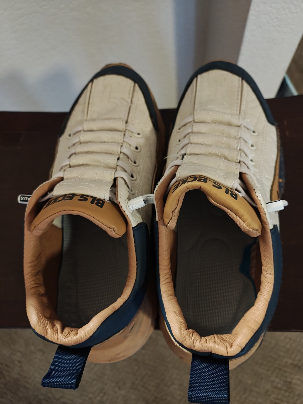 Unbranded Men's Tan & Navy Casual Sneakers